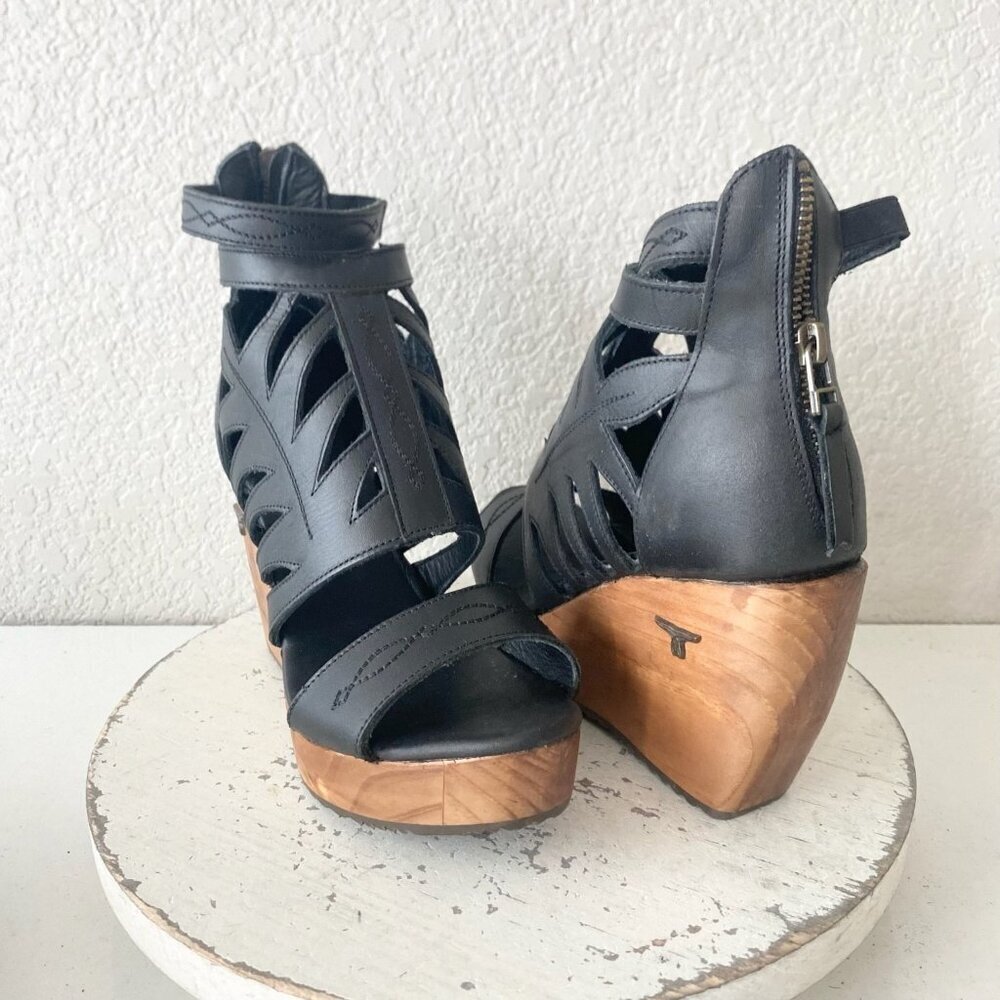 NEW Lane Boots BECCA Womens Black Wedges 8.5 Western Sandals Cowgirl Wooden Heel